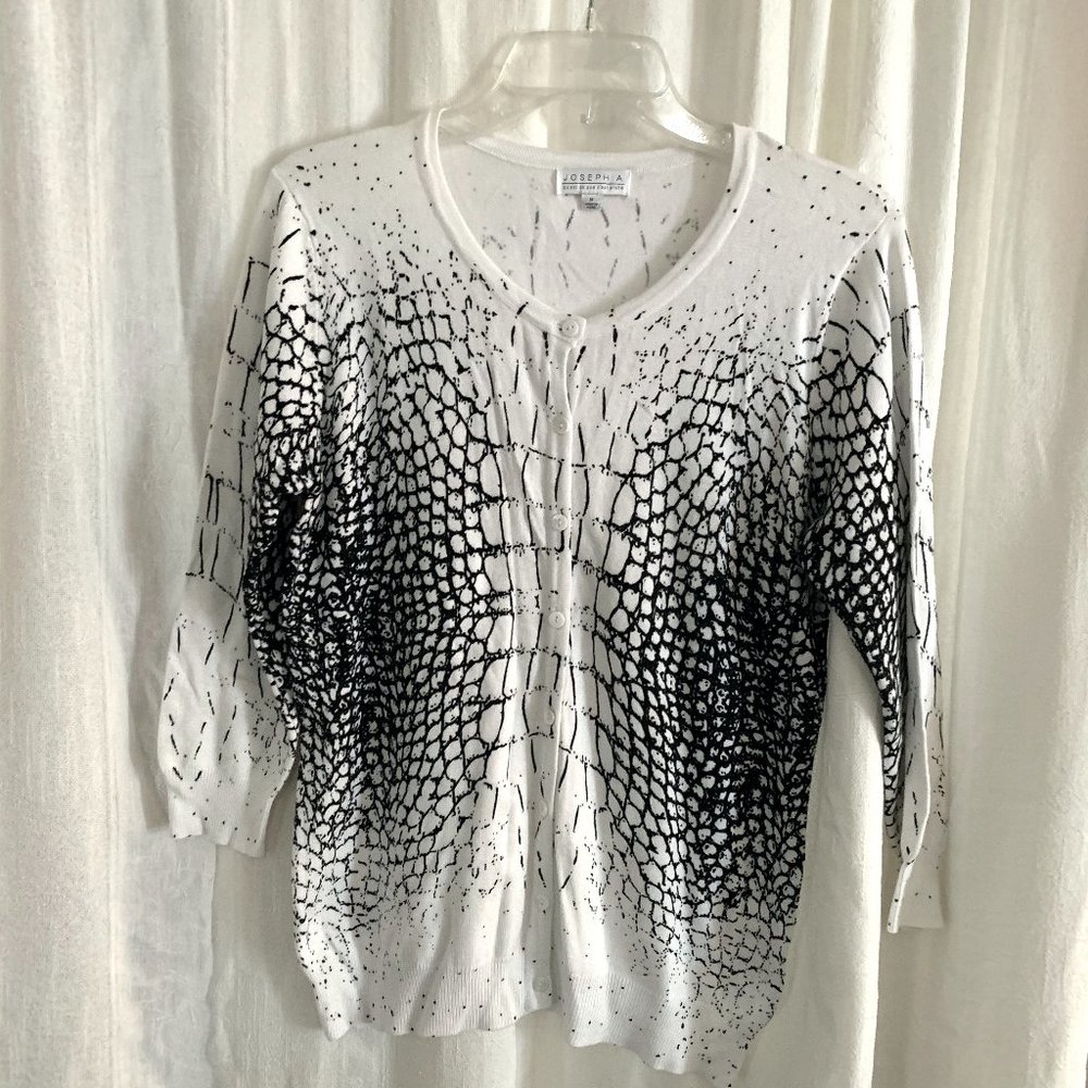 Joseph A Cardigan White Black Geometric Medium